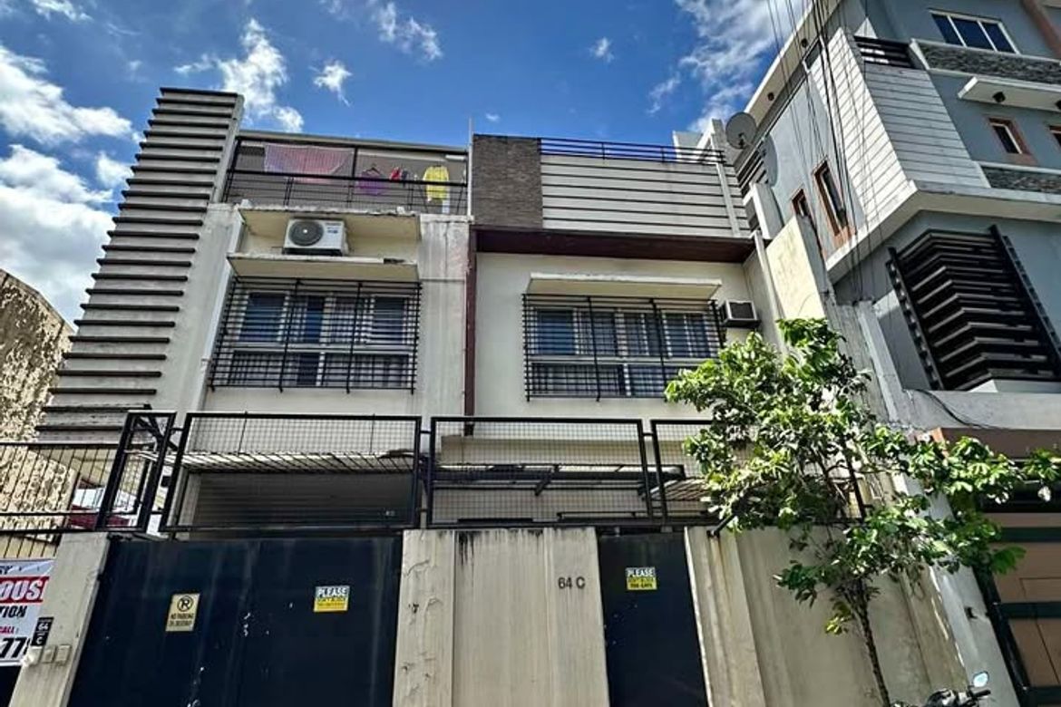 3 Bedroom Townhouse for Sale in Central, Quezon City, Metro Manila
