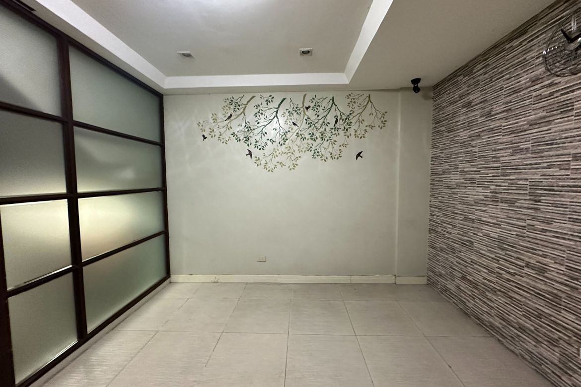 3 Bedroom Townhouse for Sale in Central, Quezon City, Metro Manila – photo 5