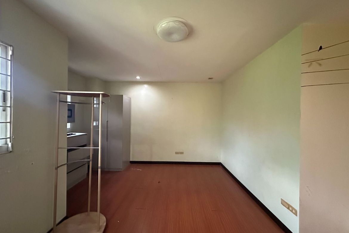 3 Bedroom Townhouse for Sale in Central, Quezon City, Metro Manila – photo 6