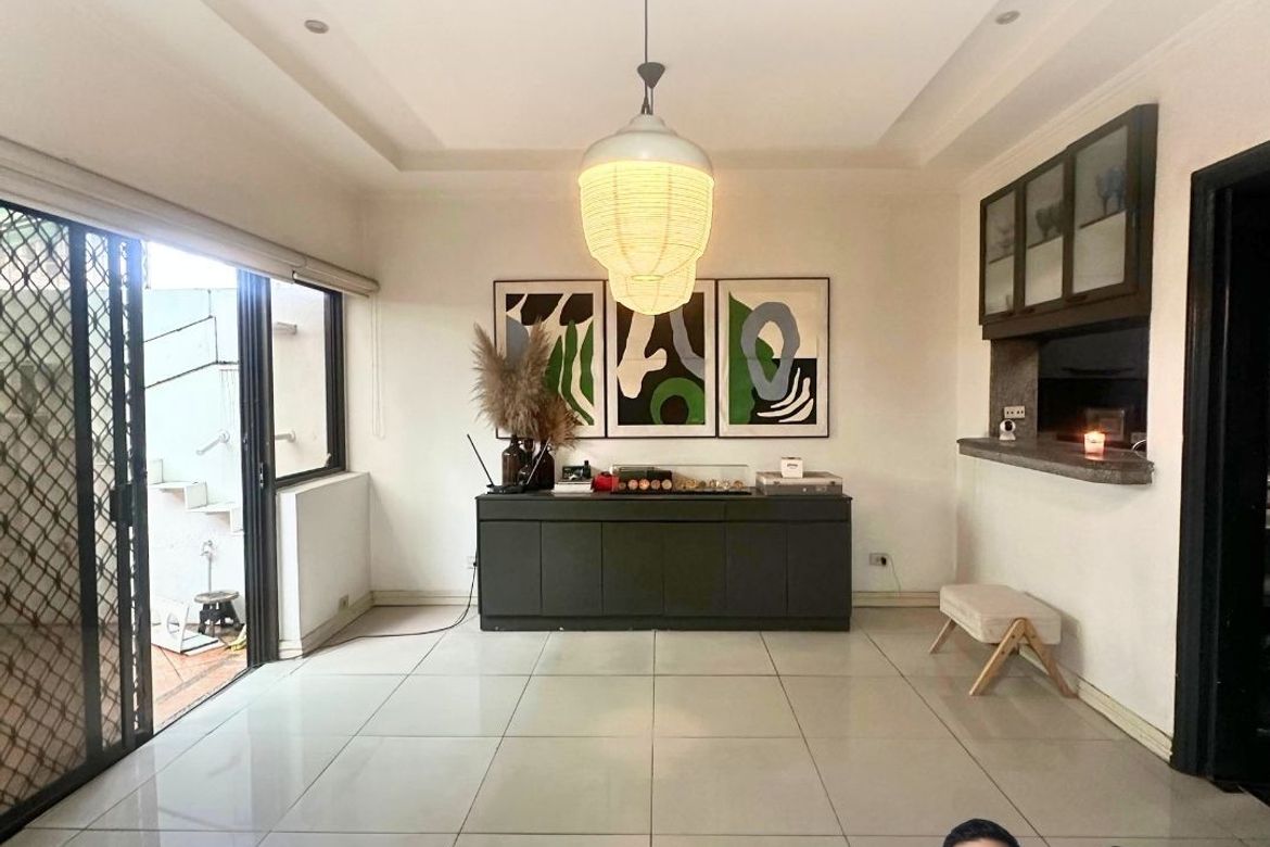3 Bedroom Townhouse for Sale in Central, Quezon City, Metro Manila