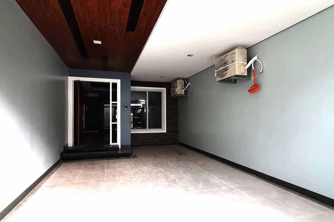 3 Bedroom Townhouse for Sale in Commonwealth, Quezon City, Metro Manila – photo 4