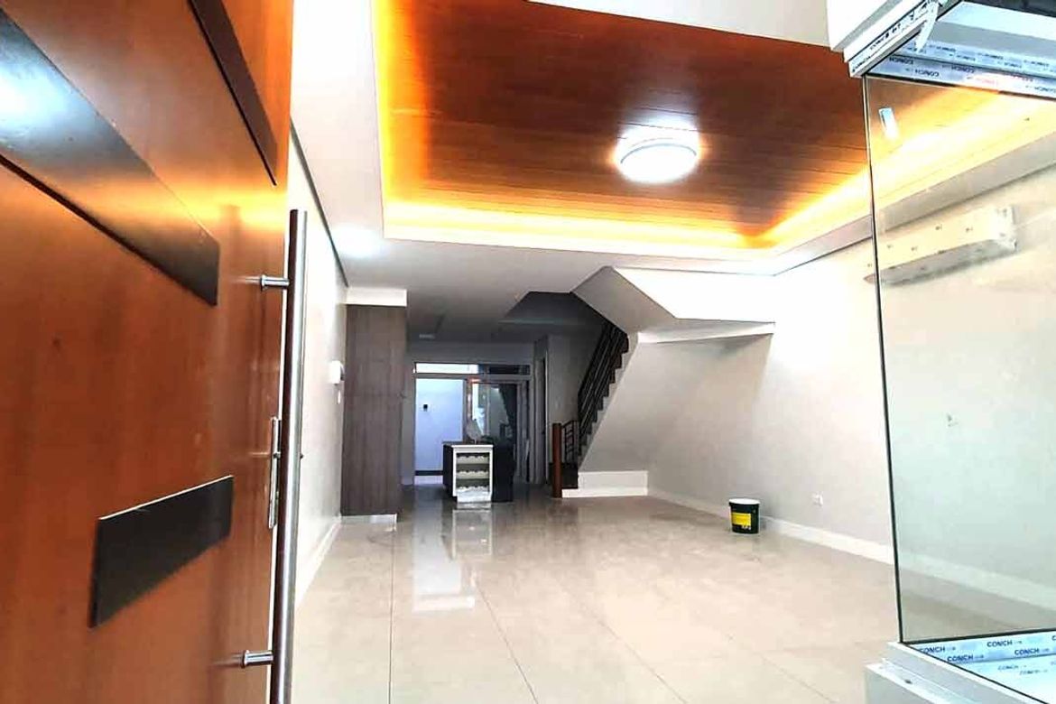 3 Bedroom Townhouse for Sale in Commonwealth, Quezon City, Metro Manila – photo 5