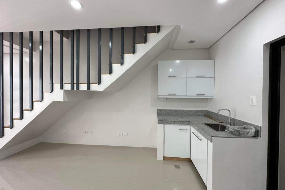 3 Bedroom Townhouse for Sale in Concepcion Uno, Marikina, Metro Manila – photo 3