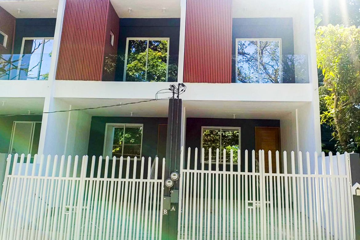 3 Bedroom Townhouse for Sale in Cuyambay, Tanay, Rizal