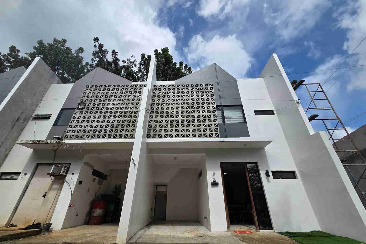 3 Bedroom Townhouse for Sale in Dalig, Antipolo, Rizal