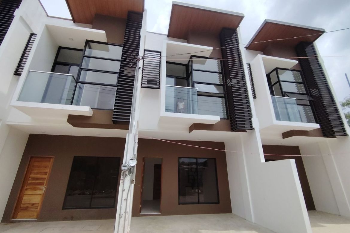 3 Bedroom Townhouse for Sale in Danglag, Consolacion, Cebu