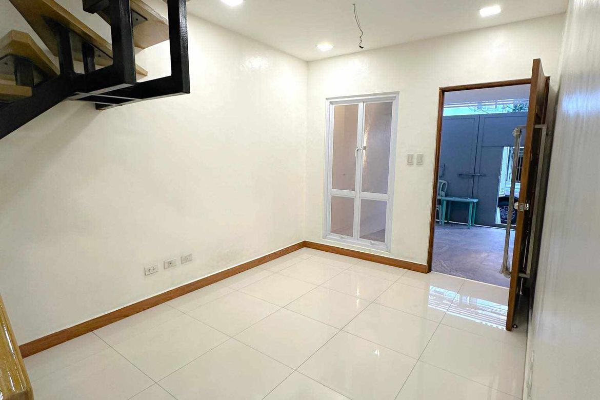 3 Bedroom Townhouse for Sale in Ermita, Manila, Metro Manila near LRT-1 United Nations – photo 4