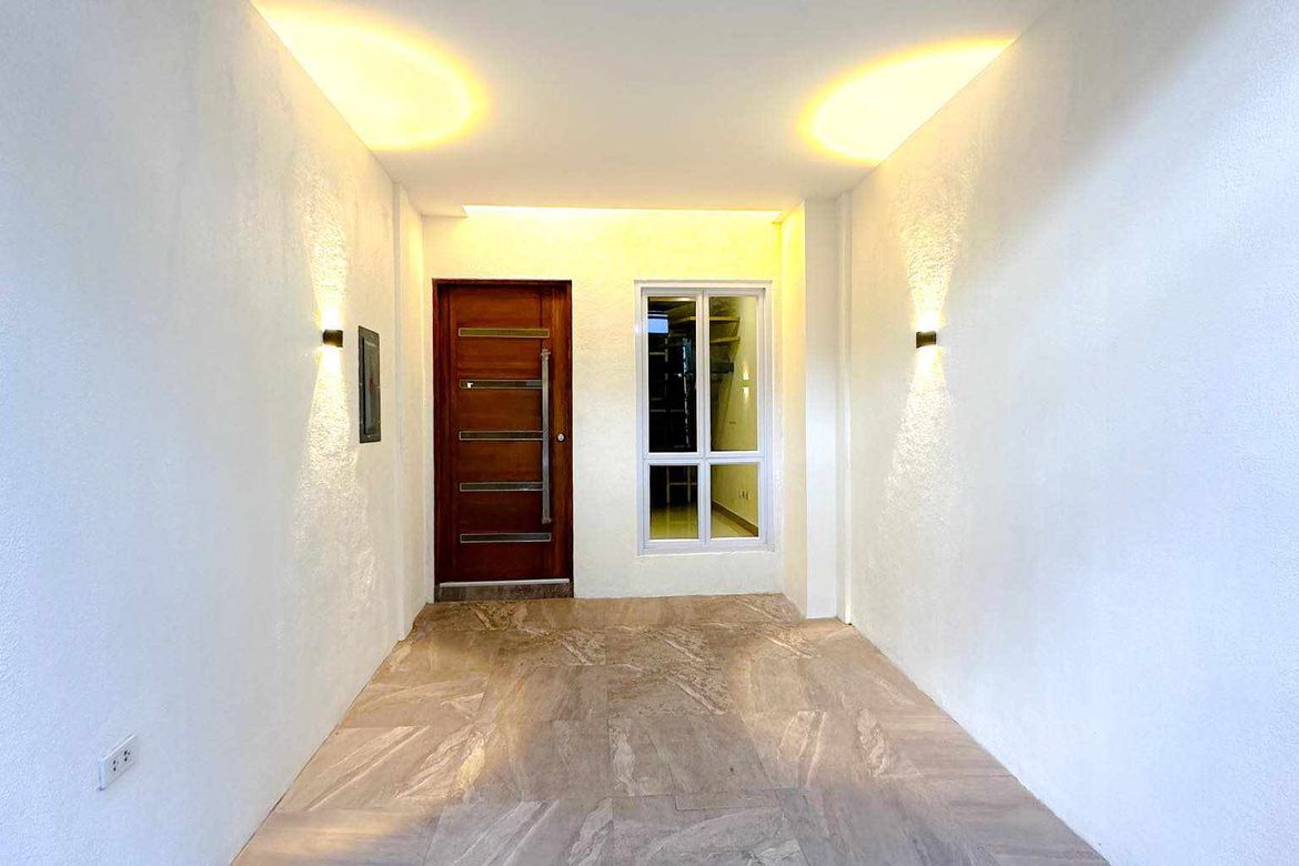 3 Bedroom Townhouse for Sale in Ermita, Manila, Metro Manila near LRT-1 United Nations – photo 5