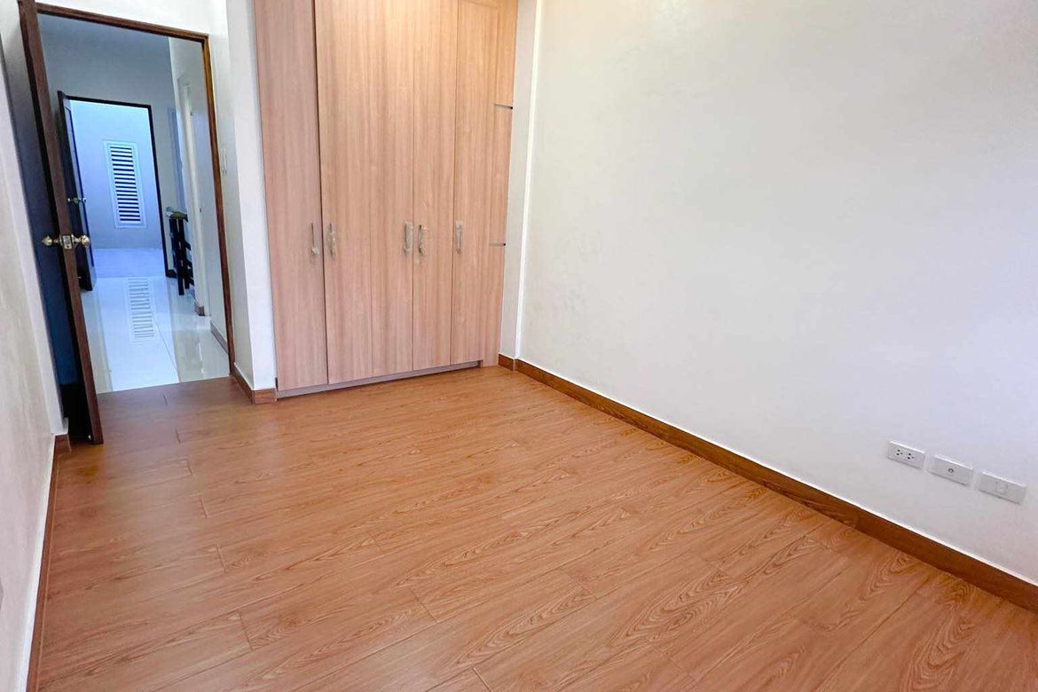 3 Bedroom Townhouse for Sale in Ermita, Manila, Metro Manila near LRT-1 United Nations – photo 8