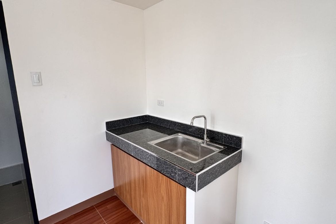 3 Bedroom Townhouse for Sale in Gelerang Kawayan, San Pascual, Batangas