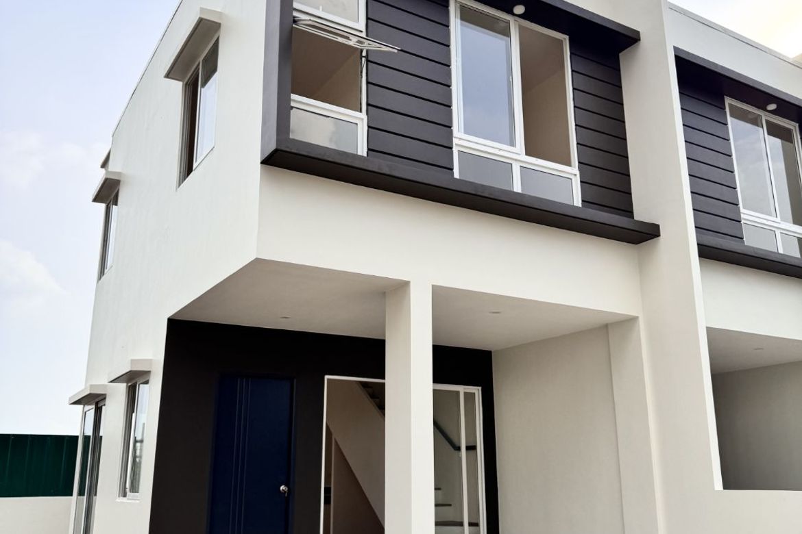 3 Bedroom Townhouse for Sale in Gelerang Kawayan, San Pascual, Batangas – photo 8