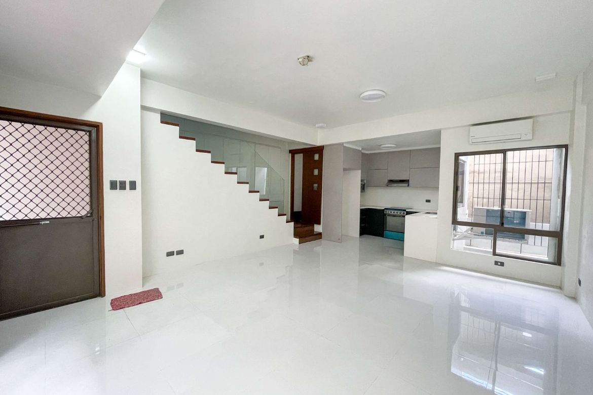 3 Bedroom Townhouse for Sale in Greenhills Courtyard, Little Baguio, San Juan, Metro Manila – photo 4