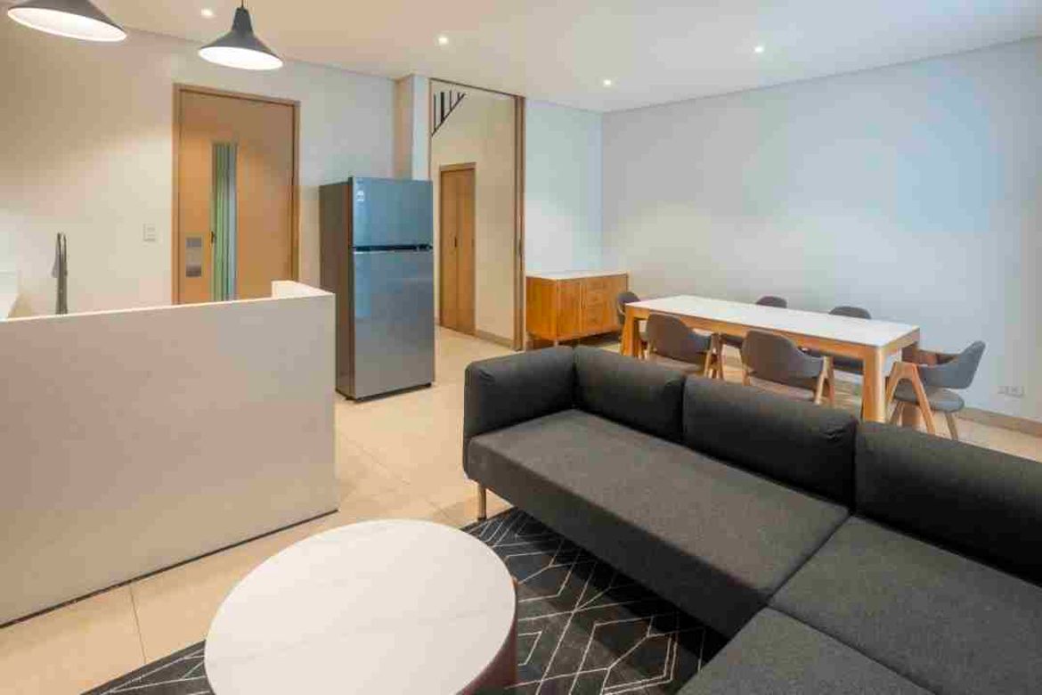 3 Bedroom Townhouse for Sale in Guadalupe Viejo, Makati, Metro Manila near MRT-3 Guadalupe – photo 2