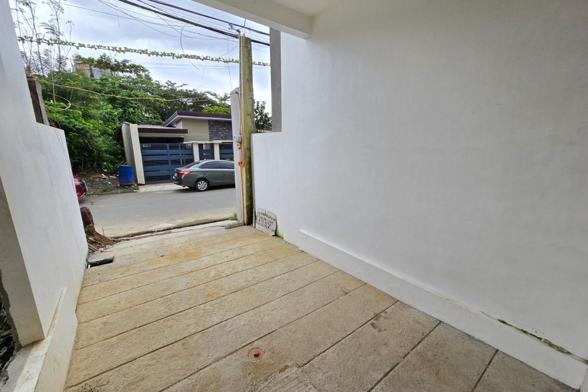 3 Bedroom Townhouse for Sale in Guitnang Bayan I, San Mateo, Rizal – photo 3