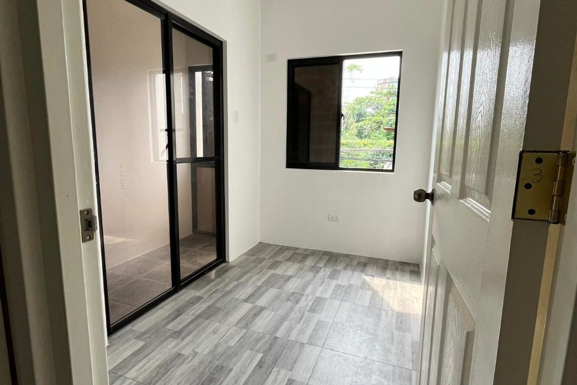 3 Bedroom Townhouse for Sale in Guitnang Bayan I, San Mateo, Rizal – photo 8