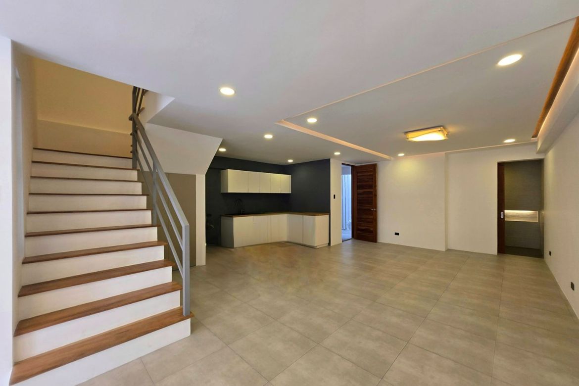 3 Bedroom Townhouse for Sale in Industrial Valley, Marikina, Metro Manila near LRT-2 Katipunan – photo 2