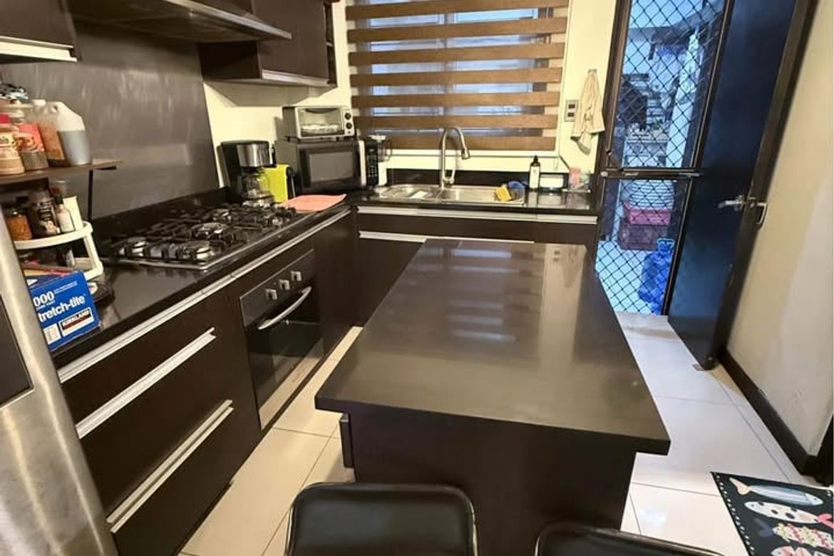 3 Bedroom Townhouse for Sale in Kapitolyo, Pasig, Metro Manila – photo 8