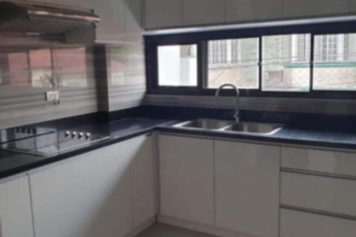 3 Bedroom Townhouse for Sale in Kapitolyo, Pasig, Metro Manila near MRT-3 Boni – photo 5