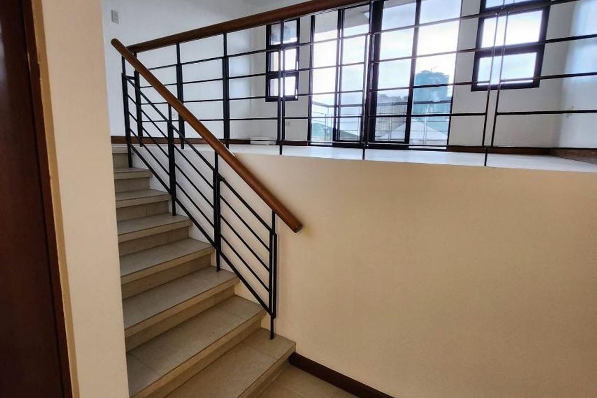 3 Bedroom Townhouse for Sale in Kapitolyo, Pasig, Metro Manila near MRT-3 Boni – photo 3