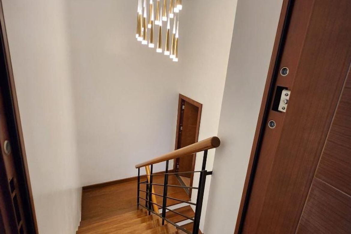 3 Bedroom Townhouse for Sale in Kapitolyo, Pasig, Metro Manila near MRT-3 Boni – photo 5