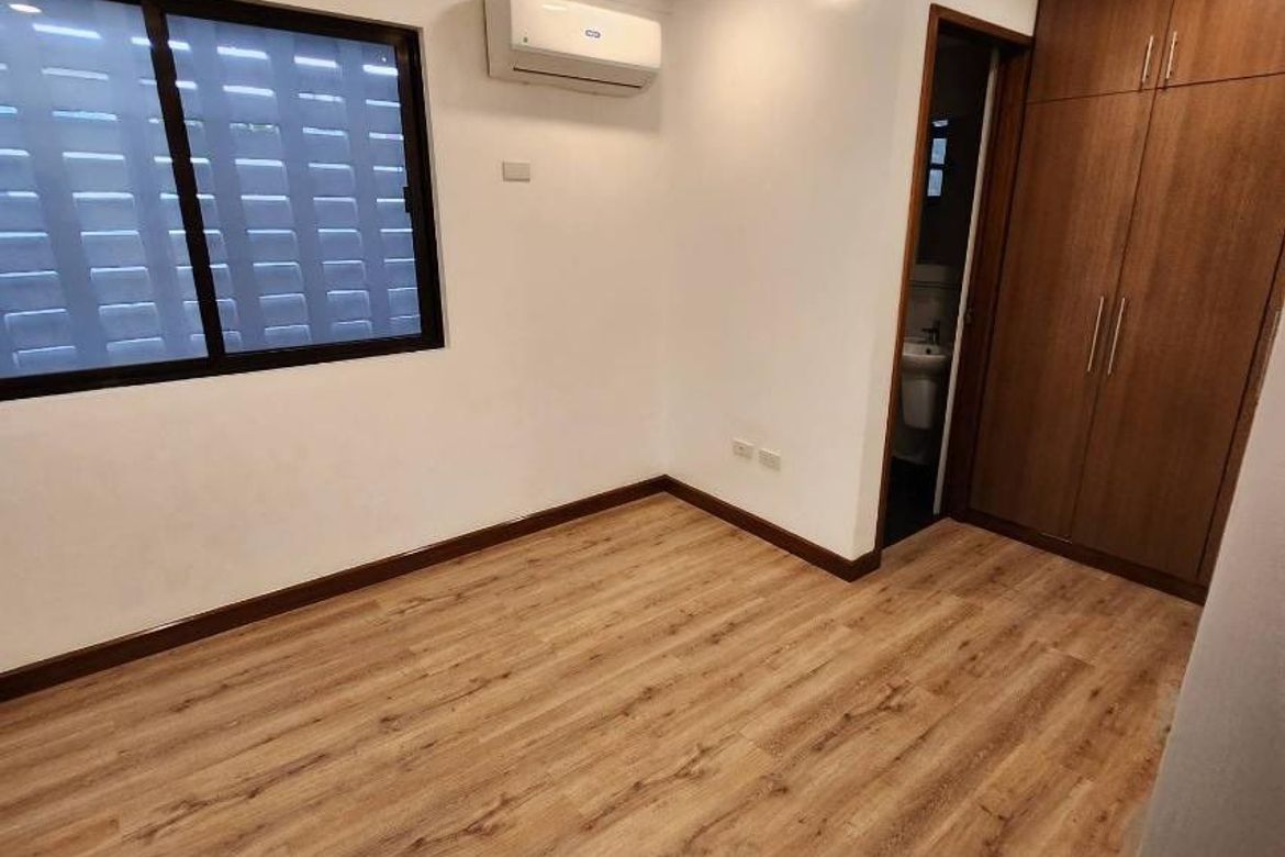 3 Bedroom Townhouse for Sale in Kapitolyo, Pasig, Metro Manila near MRT-3 Boni – photo 7