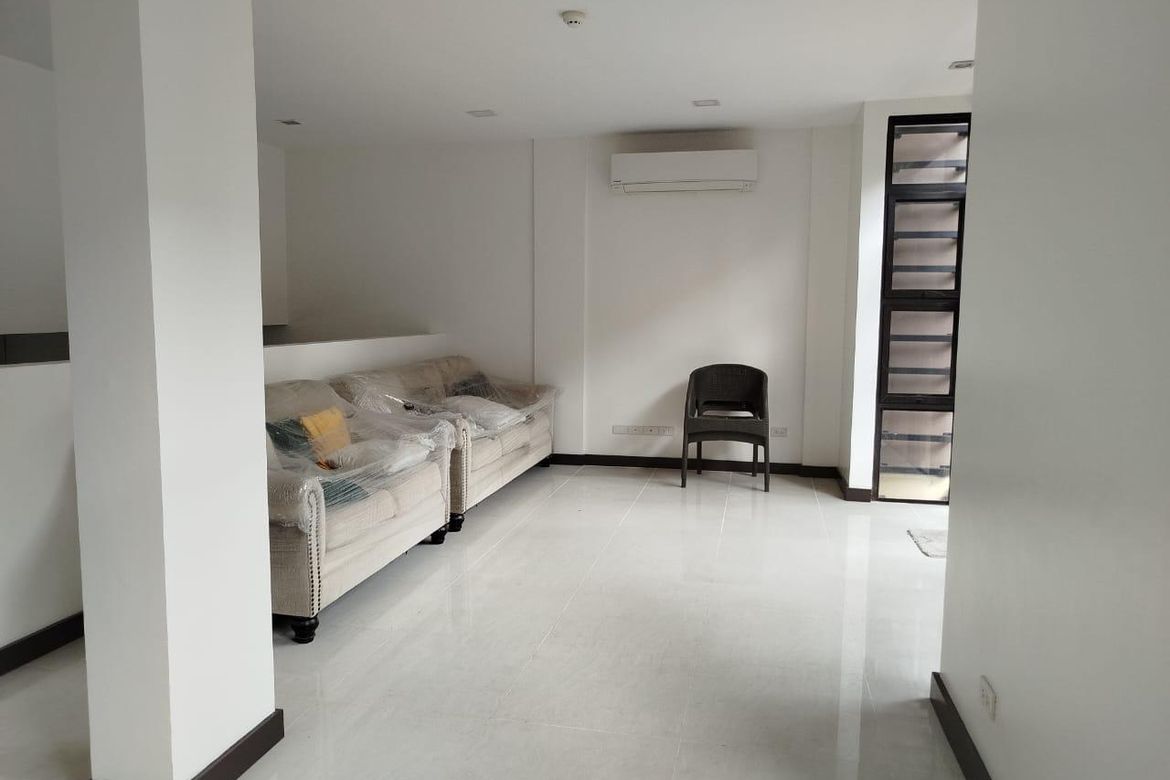 3 Bedroom Townhouse for Sale in Little Baguio, San Juan, Metro Manila – photo 3