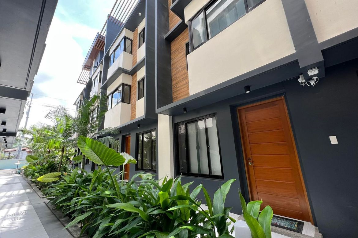 3 Bedroom Townhouse for Sale in Little Baguio, San Juan, Metro Manila – photo 2