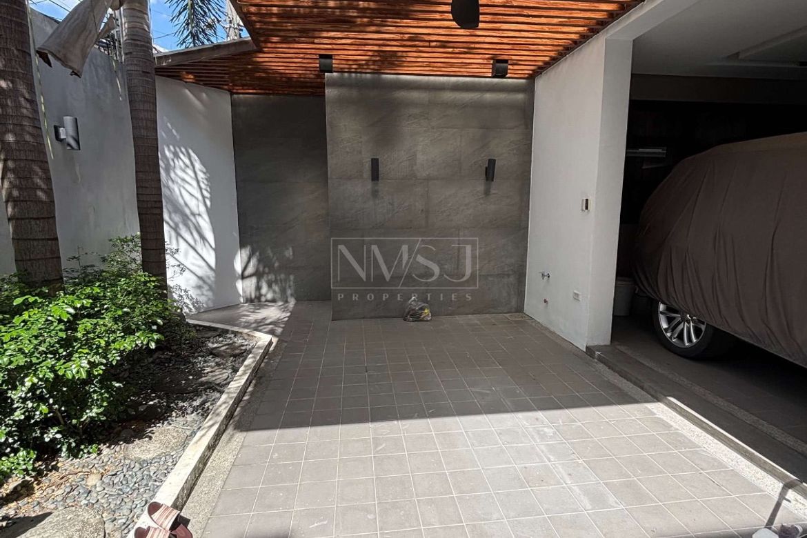 3 Bedroom Townhouse for Sale in Little Baguio, San Juan, Metro Manila
