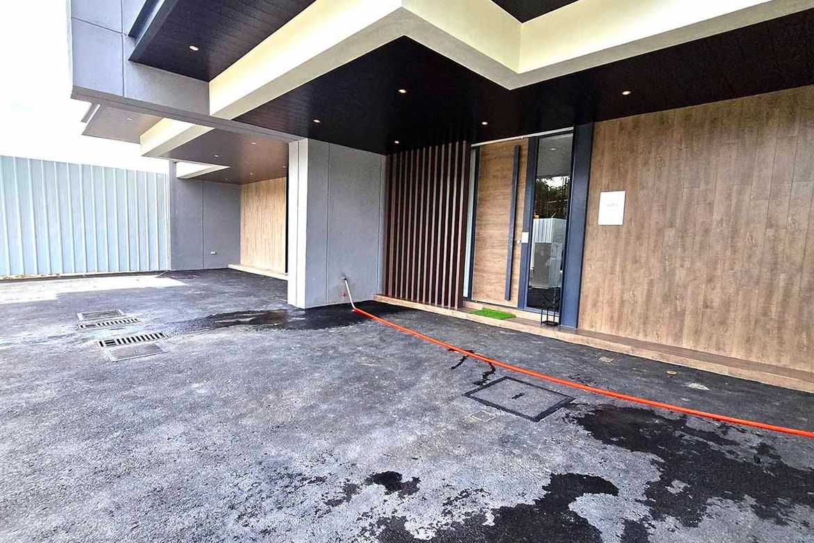3 Bedroom Townhouse for Sale in Loyola Heights, Quezon City, Metro Manila near LRT-2 Katipunan – photo 4