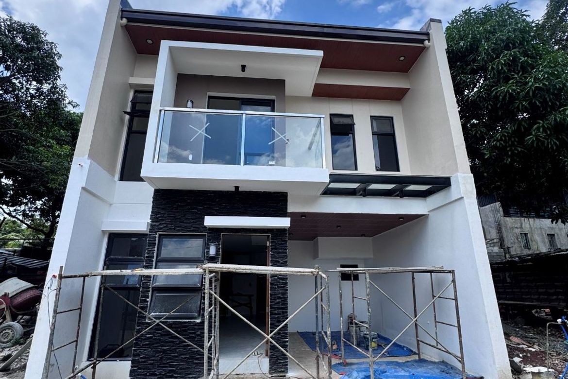 3 Bedroom Townhouse for Sale in Mahabang Parang, Angono, Rizal