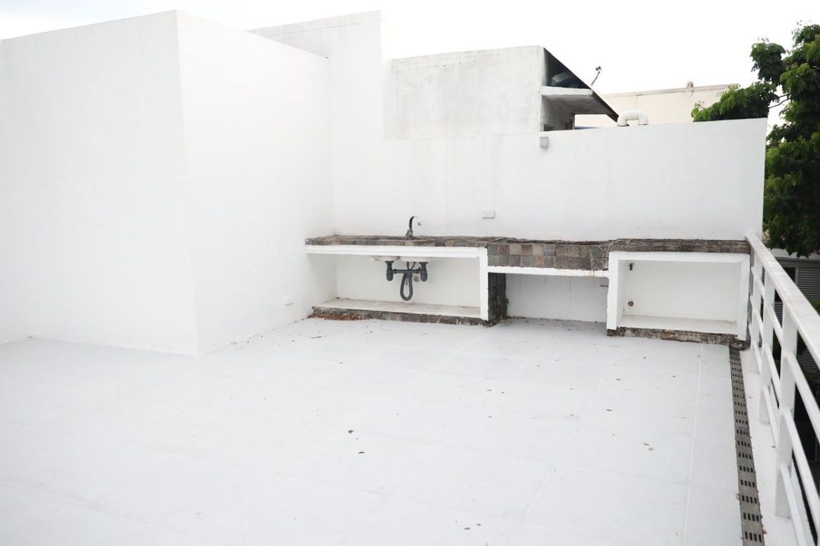 3 Bedroom Townhouse for Sale in MAHOGANY PLACE III, Bagong Tanyag, Taguig, Metro Manila – photo 3