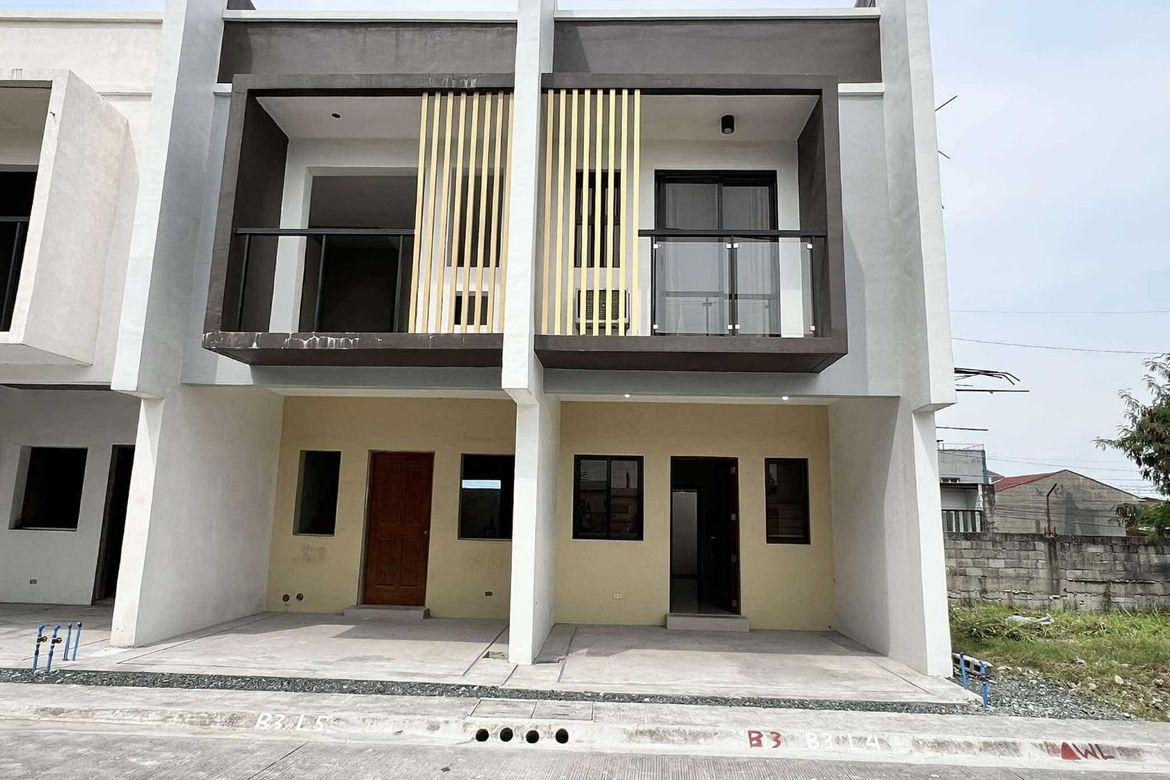 3 Bedroom Townhouse for Sale in Malanday, Valenzuela, Metro Manila