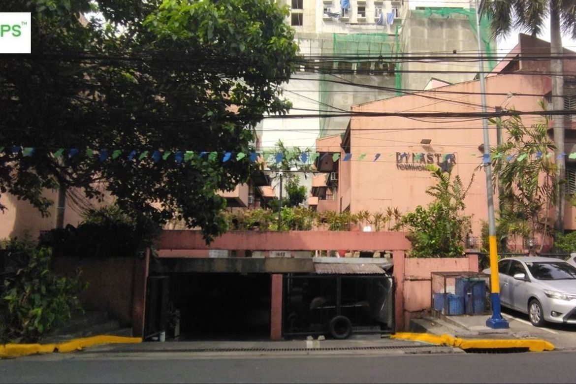 3 Bedroom Townhouse for Sale in Malate, Manila, Metro Manila near LRT-1 Pedro Gil