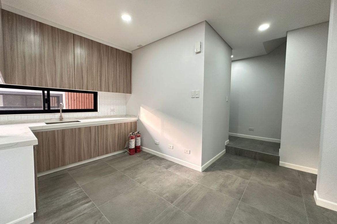 3 Bedroom Townhouse for Sale in Manila, Metro Manila – photo 2