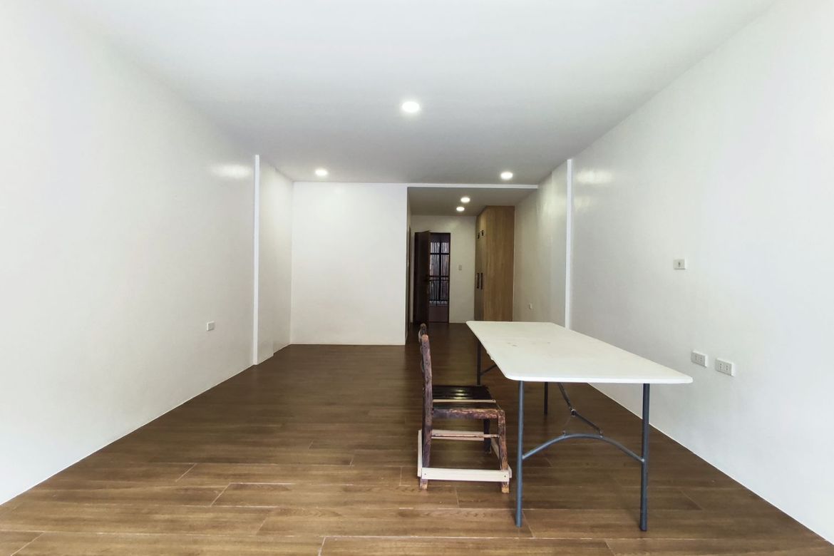3 Bedroom Townhouse for Sale in Manila, Metro Manila near LRT-2 Legarda – photo 6