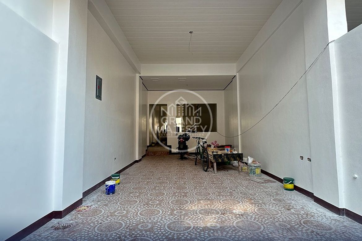 3 Bedroom Townhouse for Sale in Manila, Metro Manila near LRT-2 Legarda – photo 5