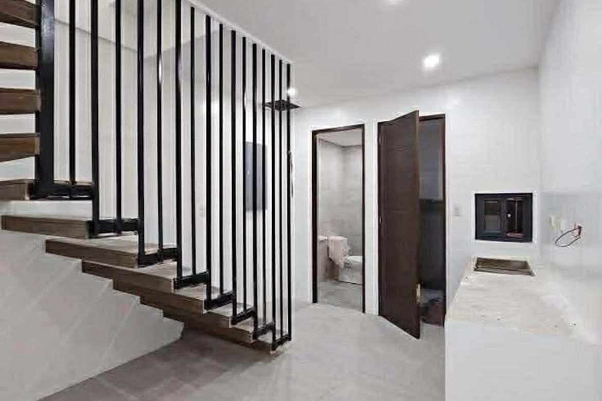 3 Bedroom Townhouse for Sale in Manila, Metro Manila near LRT-2 Legarda – photo 3