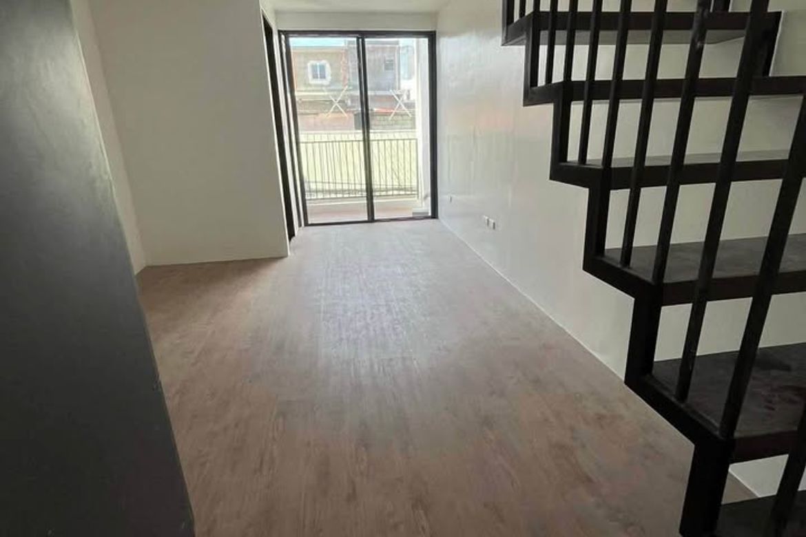 3 Bedroom Townhouse for Sale in Manila, Metro Manila near LRT-2 Legarda – photo 8