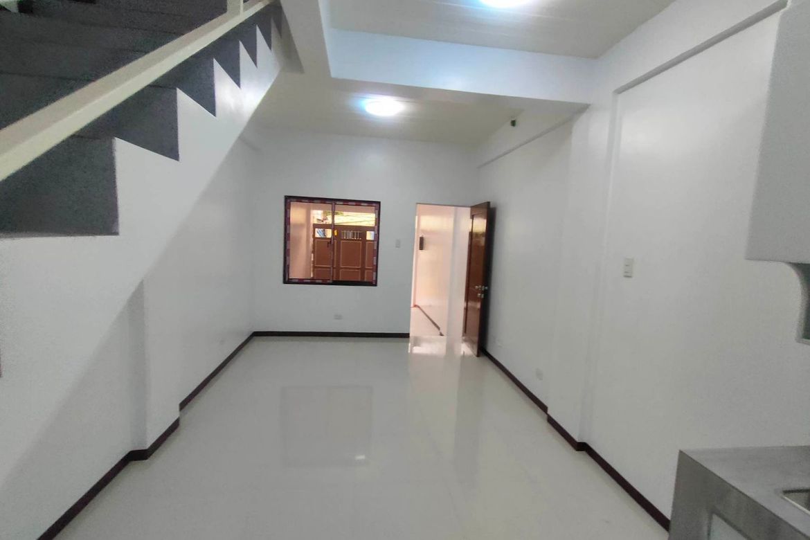 3 Bedroom Townhouse for Sale in Manila, Metro Manila near LRT-2 Legarda – photo 7