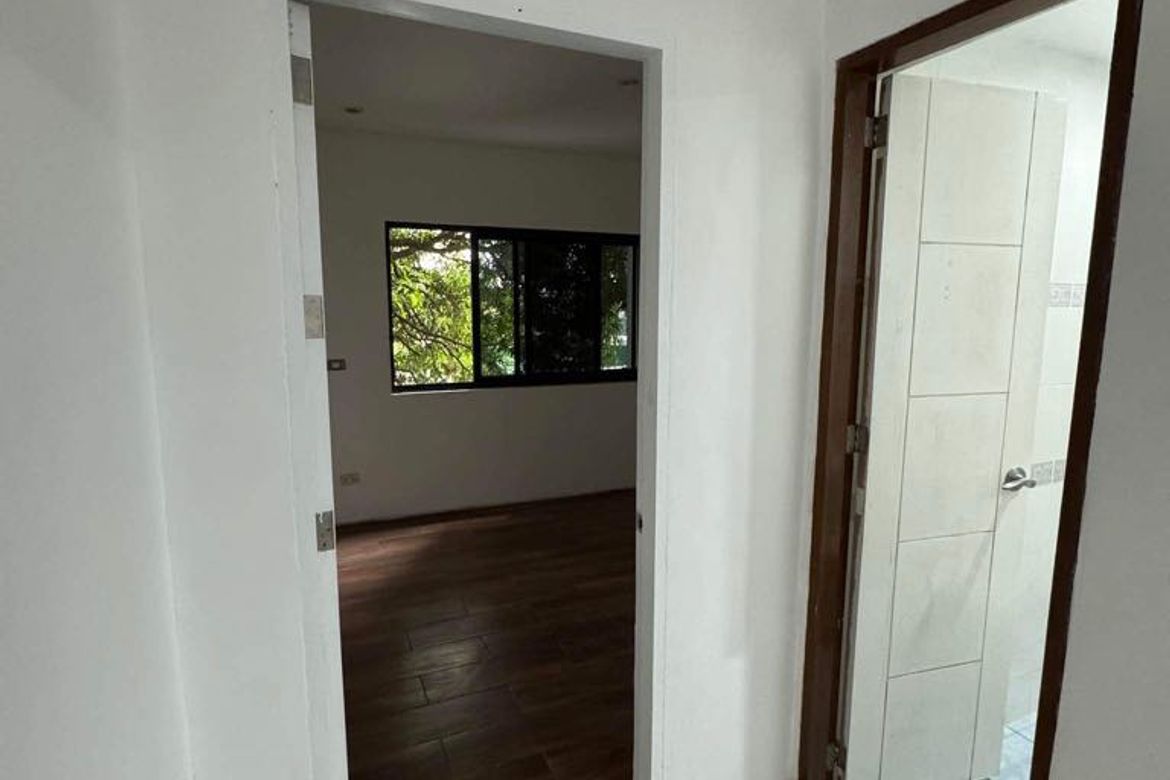 3 Bedroom Townhouse for Sale in Manila, Metro Manila near LRT-2 Pureza – photo 6