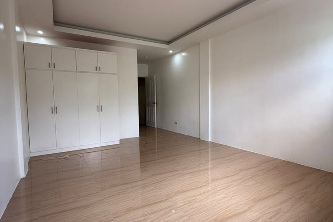 3 Bedroom Townhouse for Sale in Manila, Metro Manila near LRT-2 Pureza – photo 6