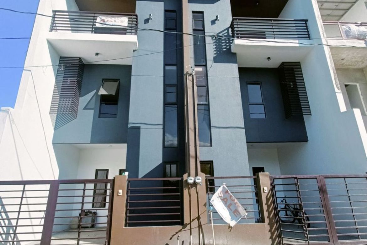 3 Bedroom Townhouse for Sale in Manuyo Dos, Las Piñas, Metro Manila