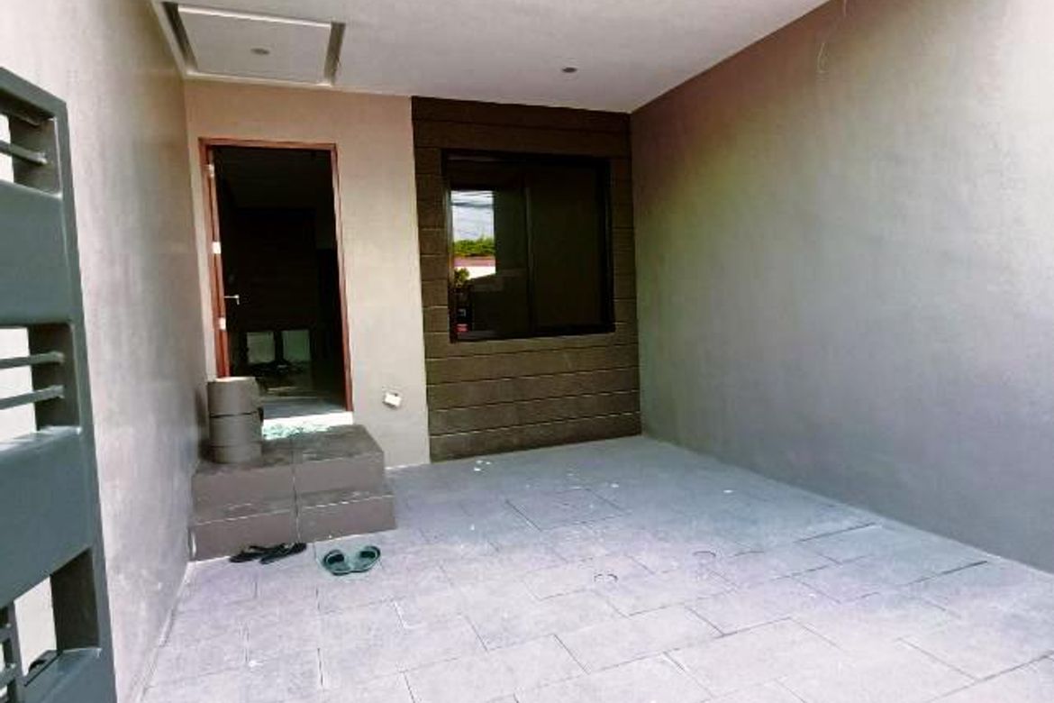 3 Bedroom Townhouse for Sale in Manuyo Uno, Las Piñas, Metro Manila – photo 8