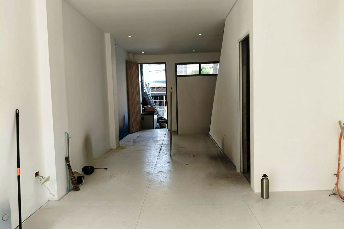 3 Bedroom Townhouse for Sale in Manuyo Uno, Las Piñas, Metro Manila – photo 5