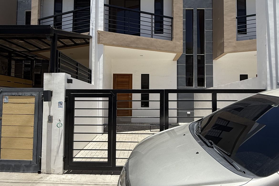 3 Bedroom Townhouse for Sale in Marcelo Green Village, Parañaque, Metro Manila