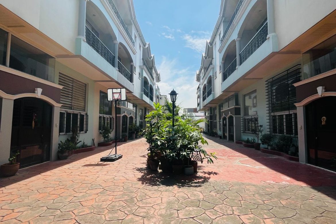 3 Bedroom Townhouse for Sale in Mariana, Quezon City, Metro Manila near LRT-2 Gilmore – photo 6