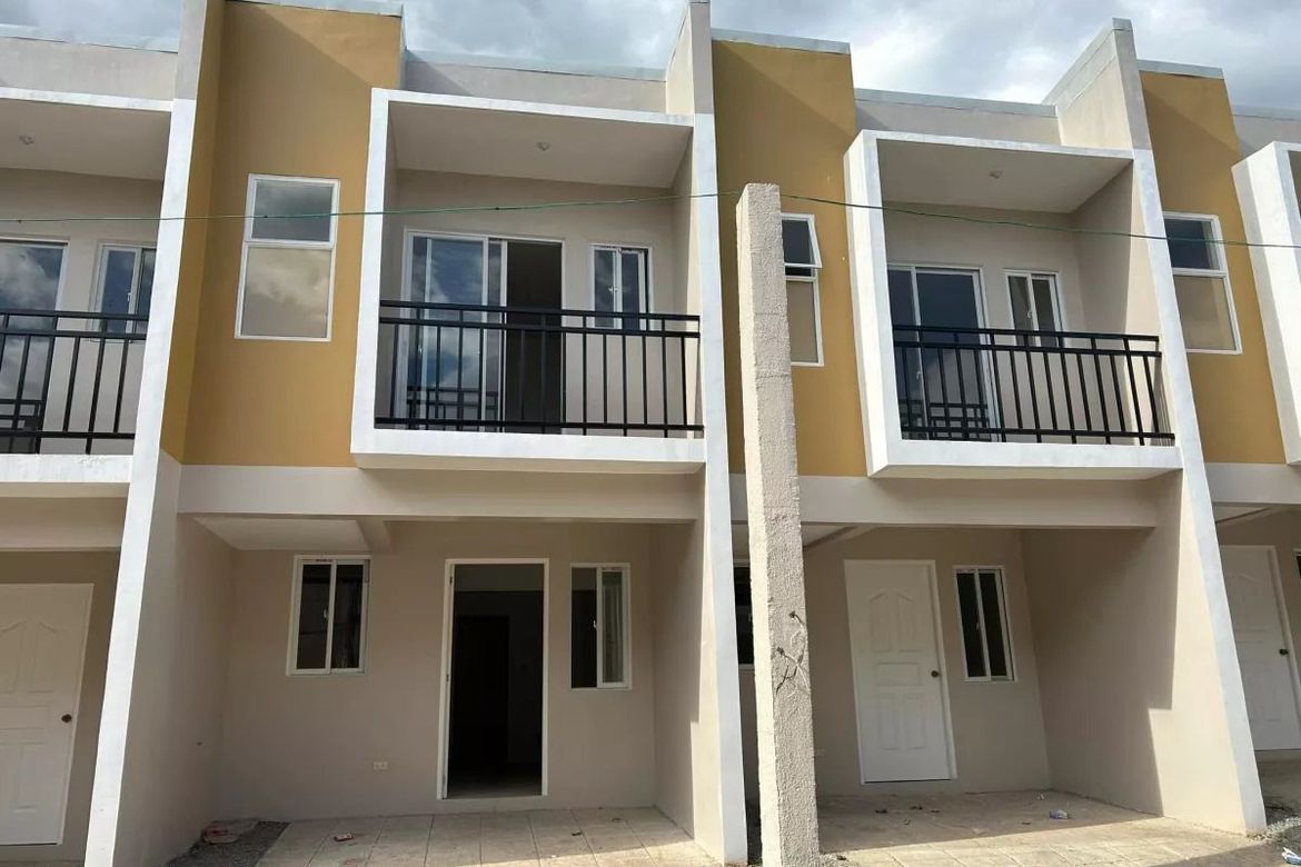 3 Bedroom Townhouse for Sale in Mayamot, Antipolo, Rizal