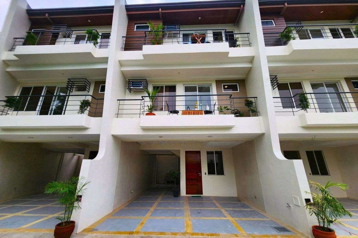 3 Bedroom Townhouse for Sale in Merville, Parañaque, Metro Manila – photo 7