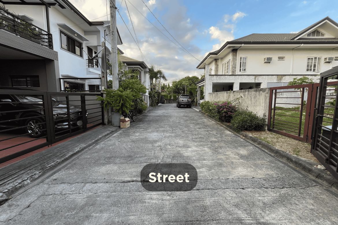 3 Bedroom Townhouse for Sale in Merville, Parañaque, Metro Manila – photo 5
