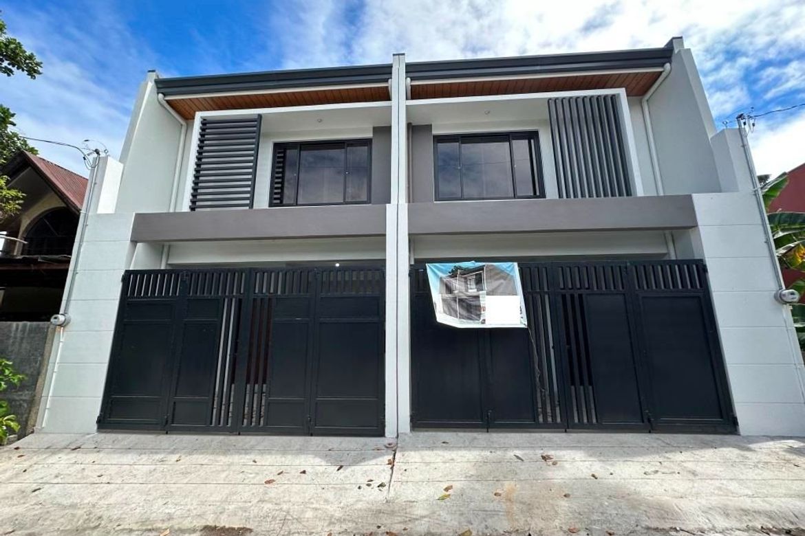 3 Bedroom Townhouse for Sale in Molino III, Bacoor, Cavite
